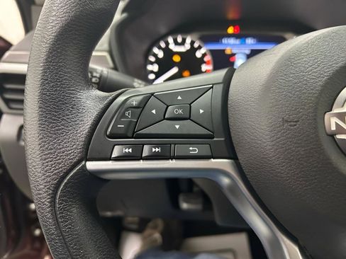 Used 2024 Nissan Altima 2.5 SV image 19