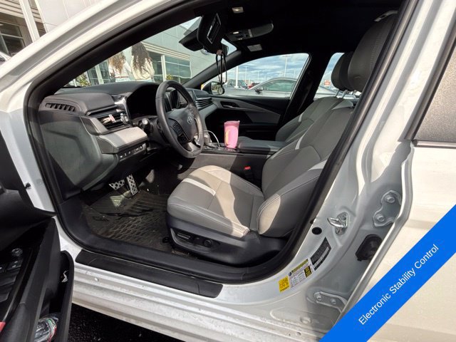 Used 2026 Toyota Camry SE w/ Convenience Package FWD image 11
