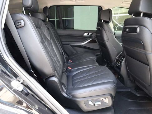 Used 2024 BMW X7 xDrive40i AWD/4WD image 39