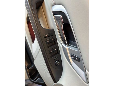 Used 2013 GMC Terrain SLE w/ LPO, Chrome Package AWD/4WD image 9