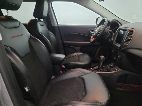 Used 2019 Jeep Compass Trailhawk AWD/4WD image 21