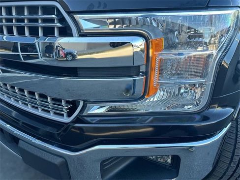 Used 2019 Ford F150 Lariat image 9