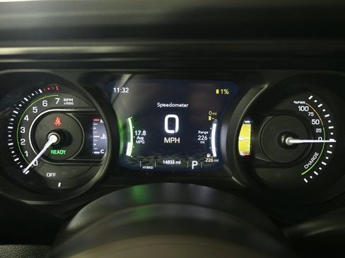 Used 2024 Jeep Wrangler Unlimited Rubicon 4xe w/ Technology Group image 26