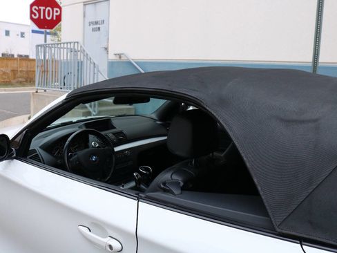 Used 2013 BMW 135i Convertible image 12
