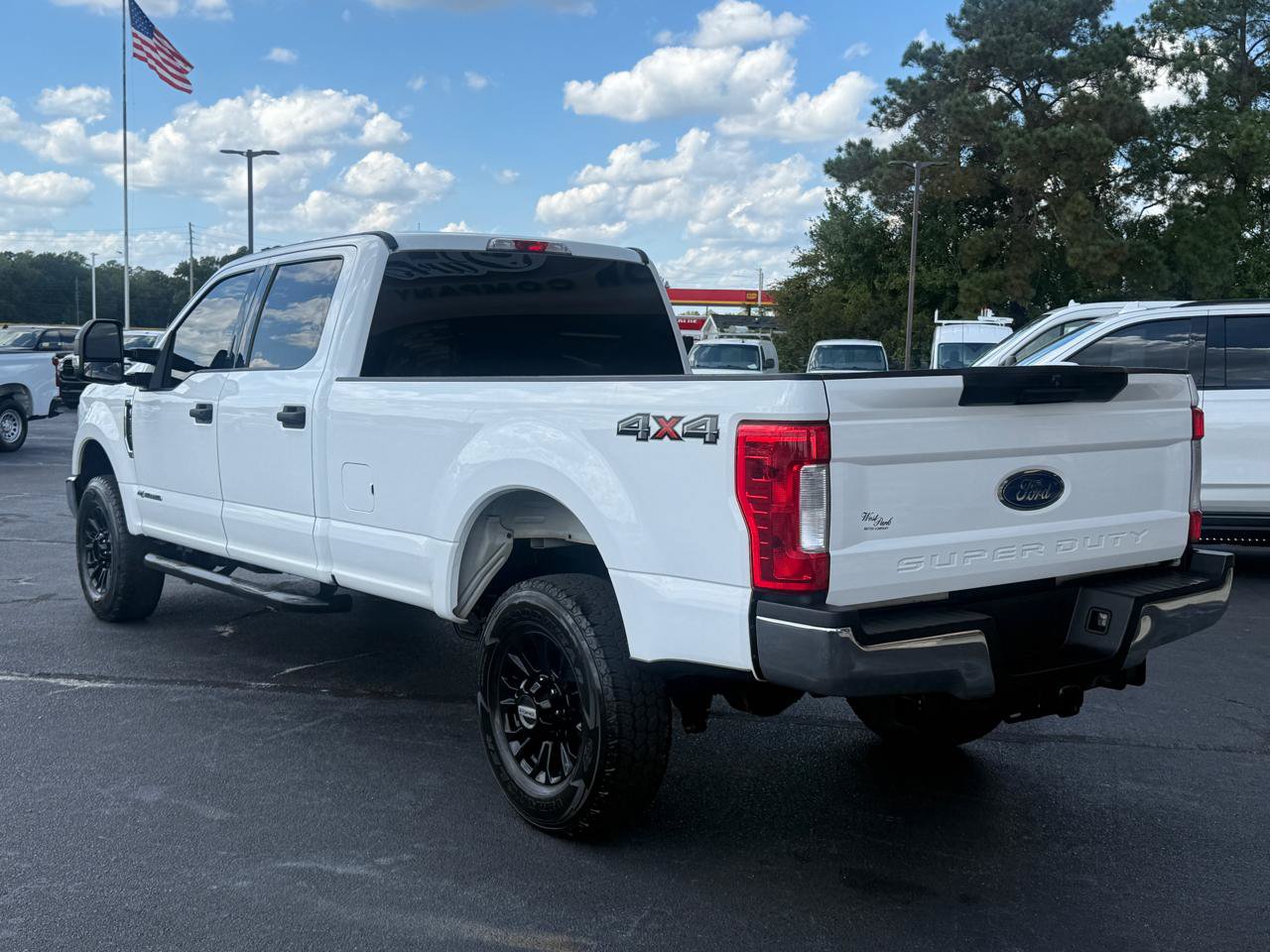 Used 2018 Ford F250 XLT AWD/4WD image 3