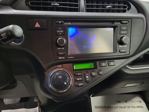 Used 2014 Toyota Prius C Three image 15