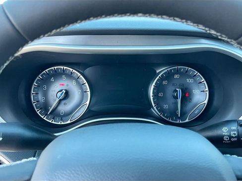 New 2026 Chrysler Voyager LX image 12