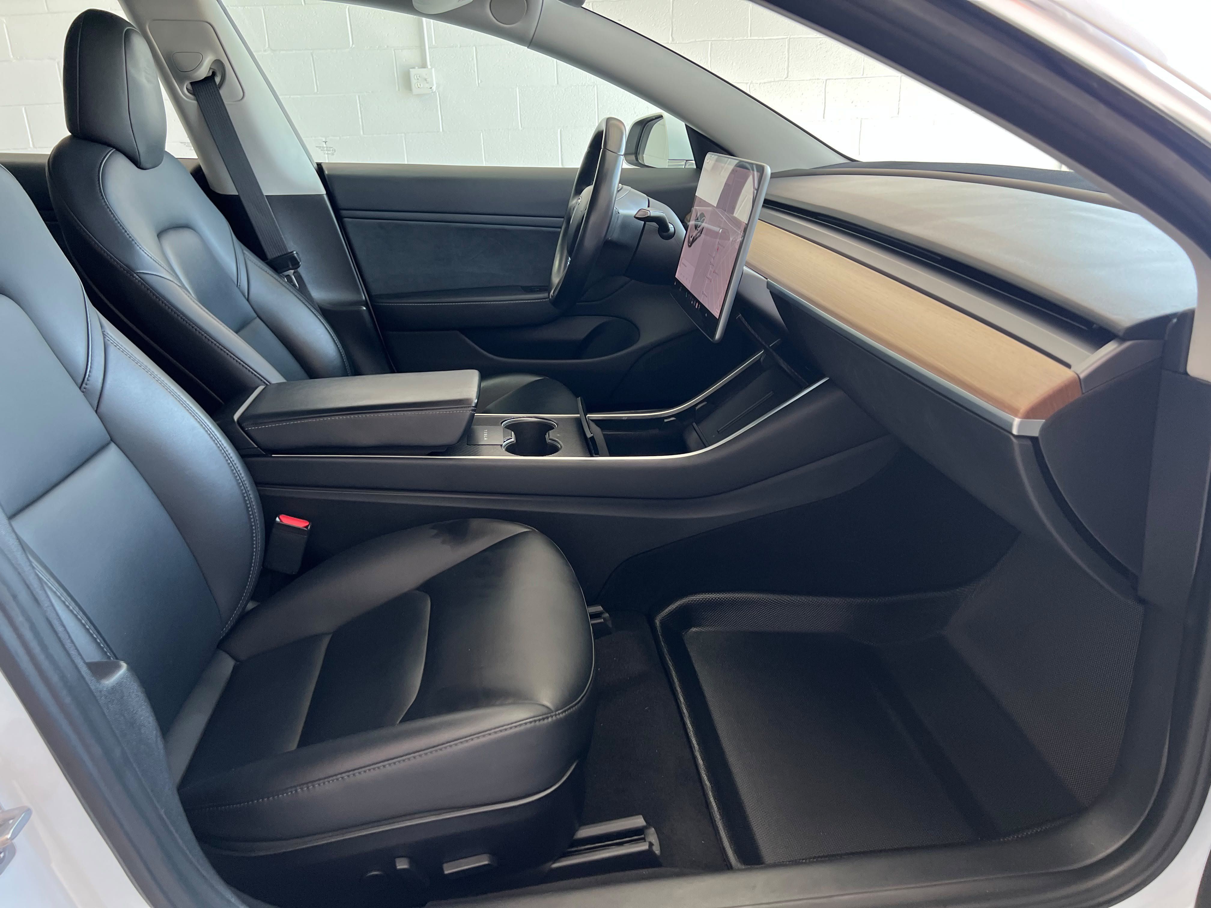 Used 2018 Tesla Model 3 Long Range AWD/4WD image 13