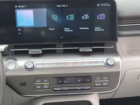 Used 2025 Hyundai Kona SEL image 14