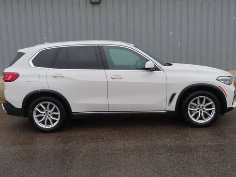 Used 2020 BMW X5 xDrive40i w/ Premium Package image 2