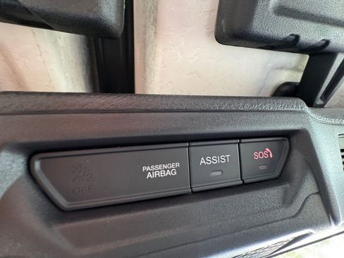 New 2025 Jeep Gladiator Sport image 27