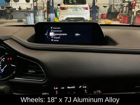 Used 2023 MAZDA CX-30 AWD 2.5 S w/ Preferred Package image 9