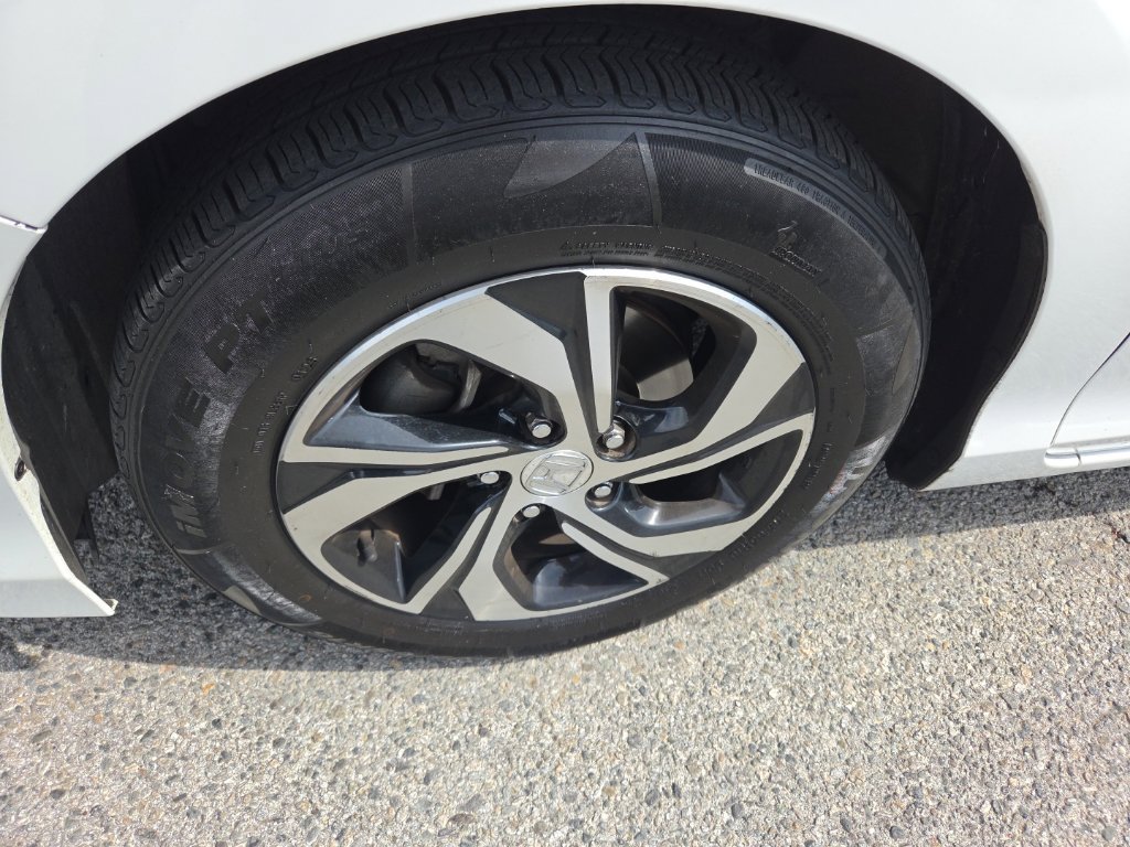 Used 2017 Honda Accord LX image 9