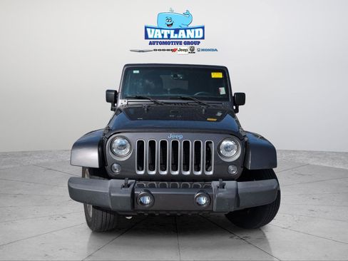 Certified 2018 Jeep Wrangler Unlimited Sahara image 31