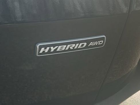 Used 2021 Ford Escape Titanium image 11