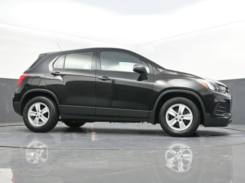 Certified 2020 Chevrolet Trax LS image 38