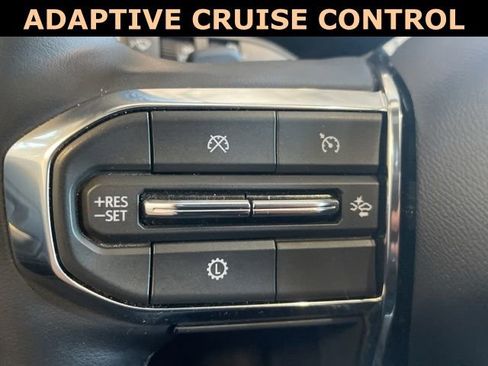 Used 2025 GMC Terrain Elevation image 16