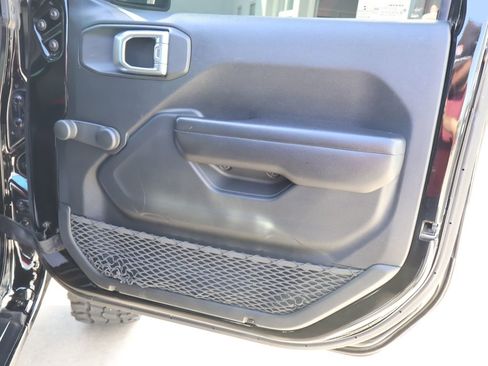 Used 2021 Jeep Wrangler Unlimited Sport AWD/4WD image 29