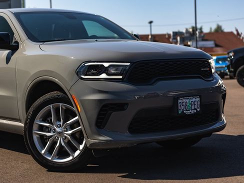 Used 2024 Dodge Durango GT w/ Trailer Tow Group IV image 3