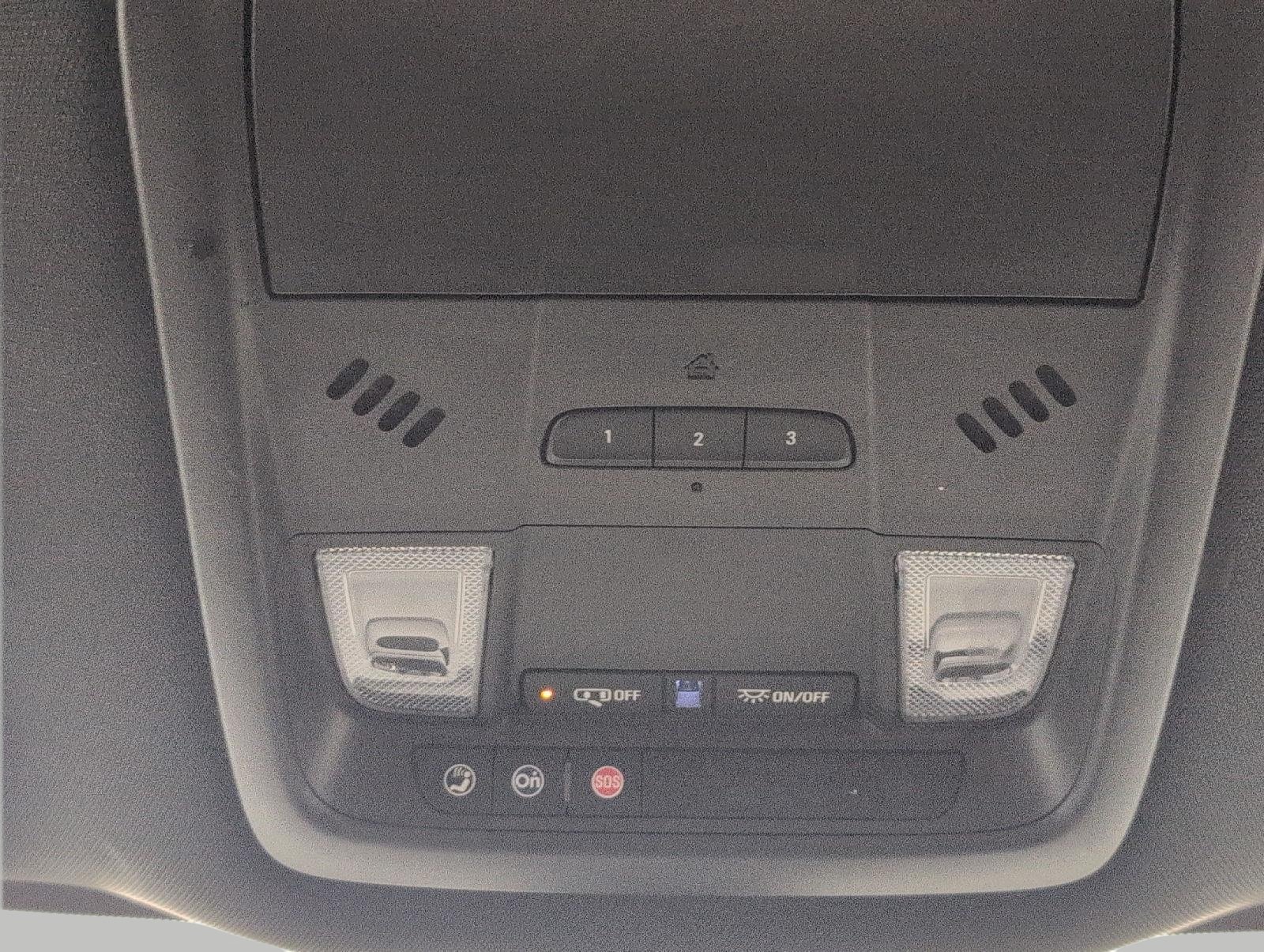 Used 2023 Buick Enclave Essence w/ LPO, Floor Liner Package AWD/4WD image 18