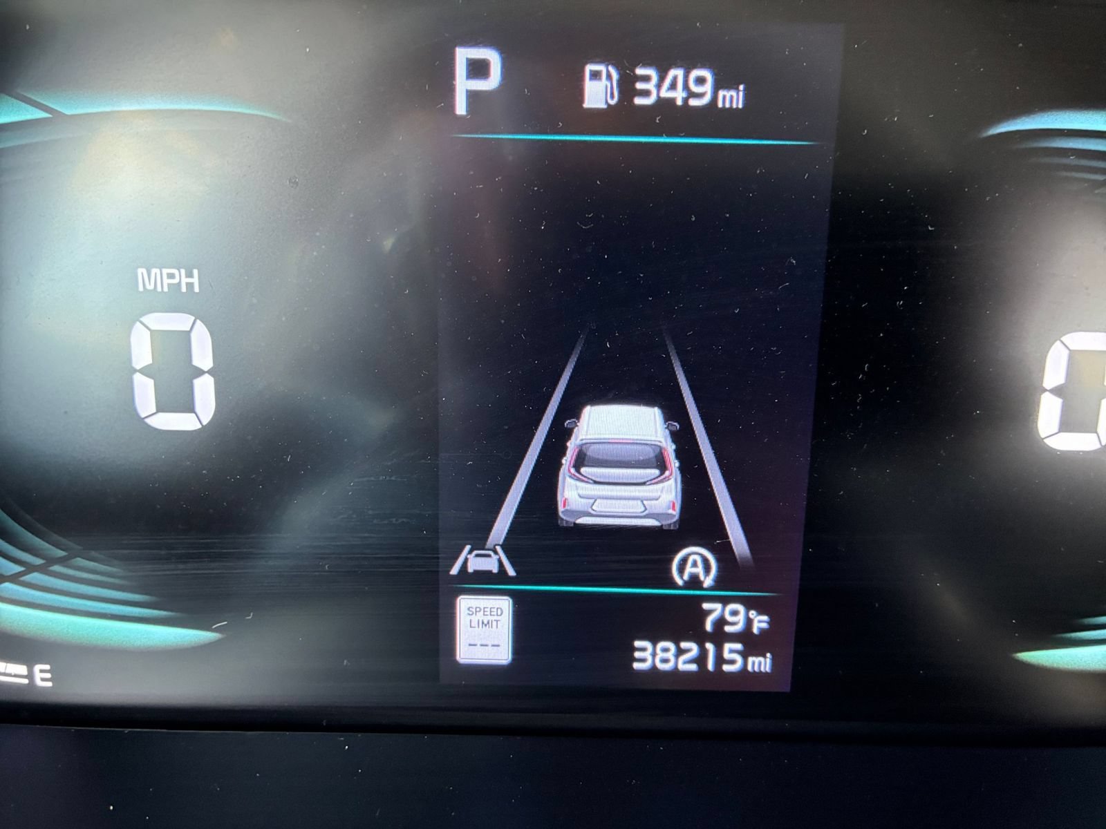 Used 2025 Kia Soul LX w/ LX Technology Package FWD image 37