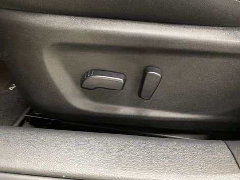 Used 2025 Nissan Altima 2.5 SV image 15