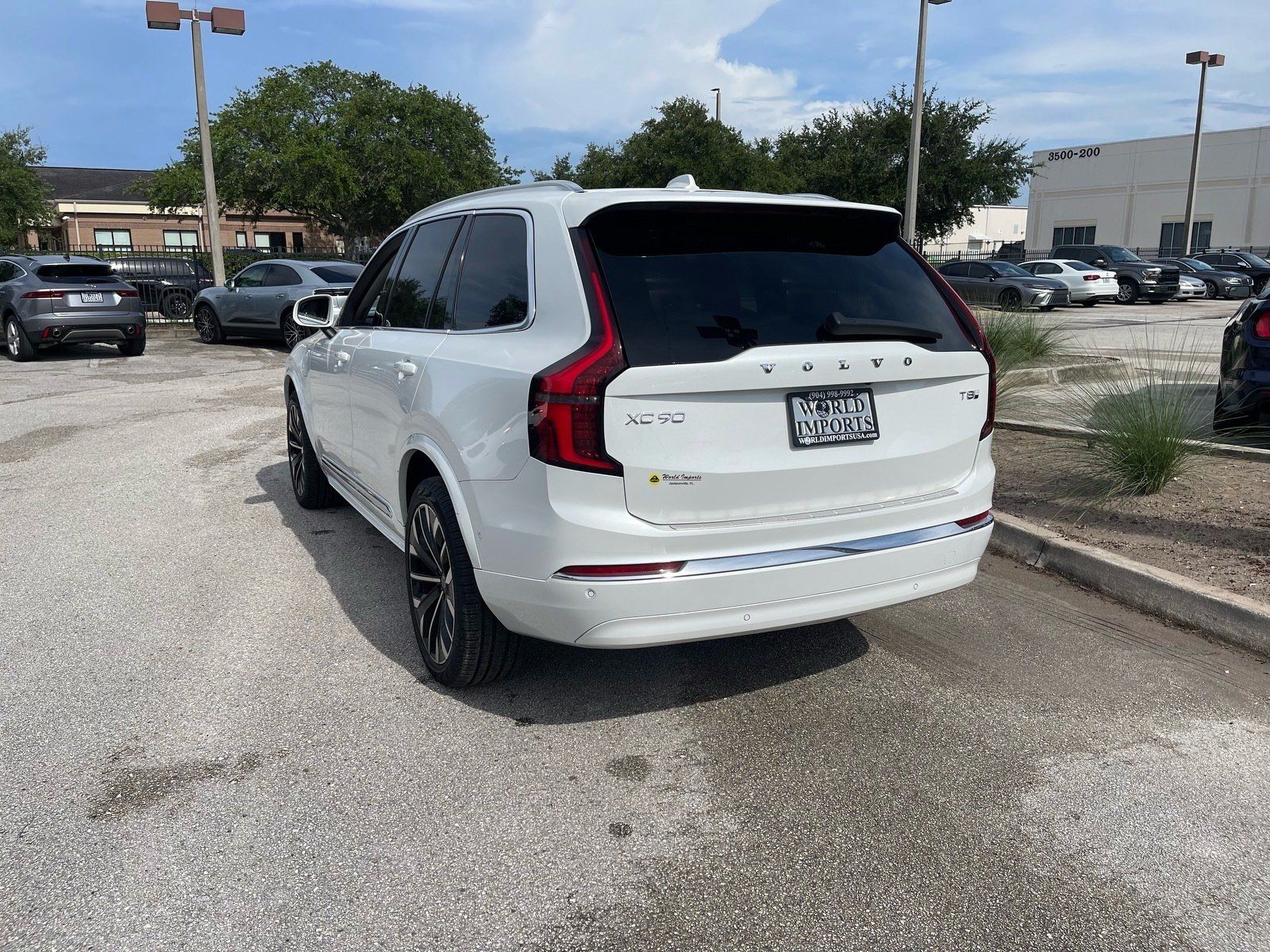 Used 2025 Volvo XC90 T8 Ultra w/ Protection Package Premier AWD/4WD image 53