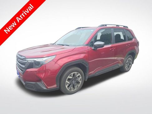 Used 2025 Subaru Forester Premium AWD/4WD image 1