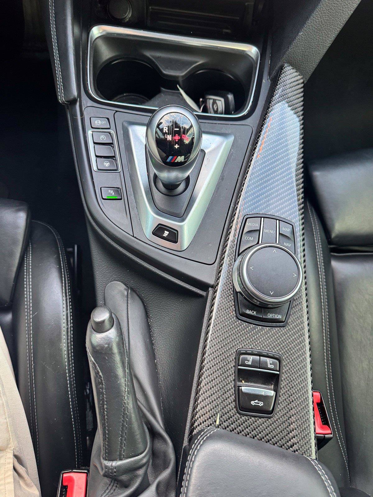 Used 2018 BMW M4 Convertible RWD image 16