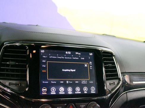 Used 2019 Jeep Grand Cherokee Overland w/ Jeep Active Safety Group AWD/4WD image 21