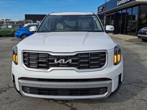 Used 2024 Kia Telluride SX w/ Towing Package image 2