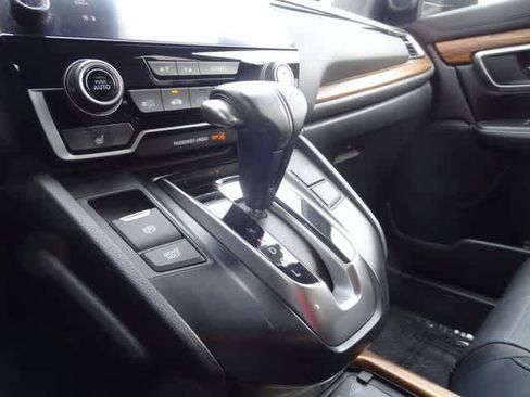Used 2020 Honda CR-V Touring image 31