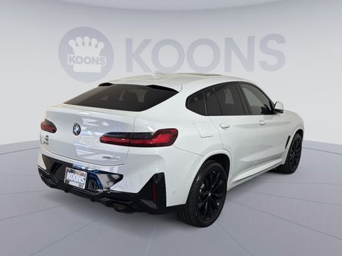 Used 2025 BMW X4 xDrive30i w/ Premium Package image 7