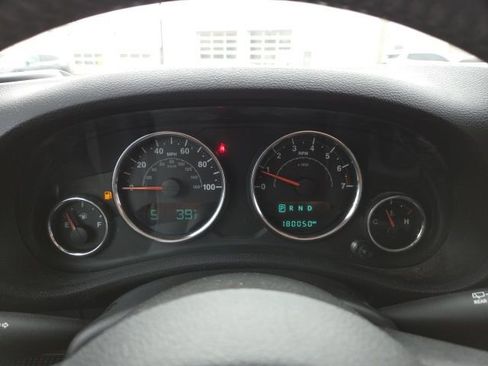 Used 2016 Jeep Wrangler Unlimited Sahara w/ Dual Top Group image 13