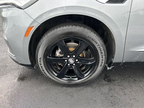 Used 2024 Buick Enclave Essence w/ Sport Touring Edition image 10