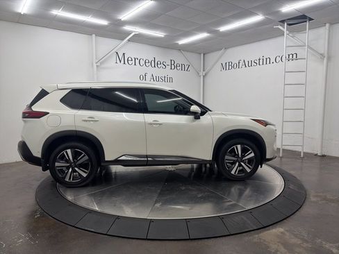 Used 2023 Nissan Rogue Platinum w/ Platinum Premium Package image 8