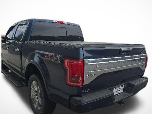 Used 2015 Ford F150 Platinum w/ Equipment Group 701A Luxury AWD/4WD image 10