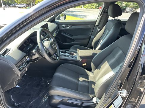 Used 2023 Honda Civic Sport image 16