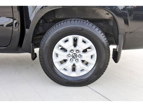 Used 2022 Nissan Frontier SV image 31