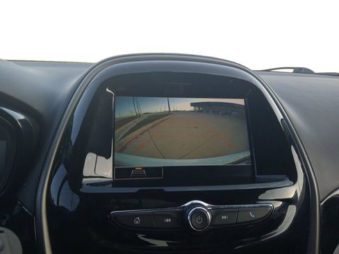 Used 2021 Chevrolet Spark LT image 30