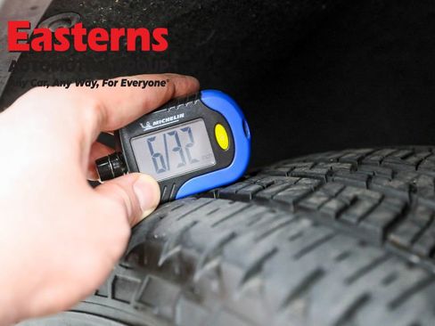 Used 2023 GMC Acadia SLT image 31