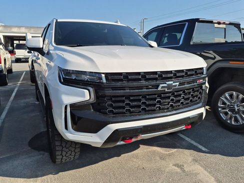 Used 2024 Chevrolet Tahoe Z71 AWD/4WD image 13