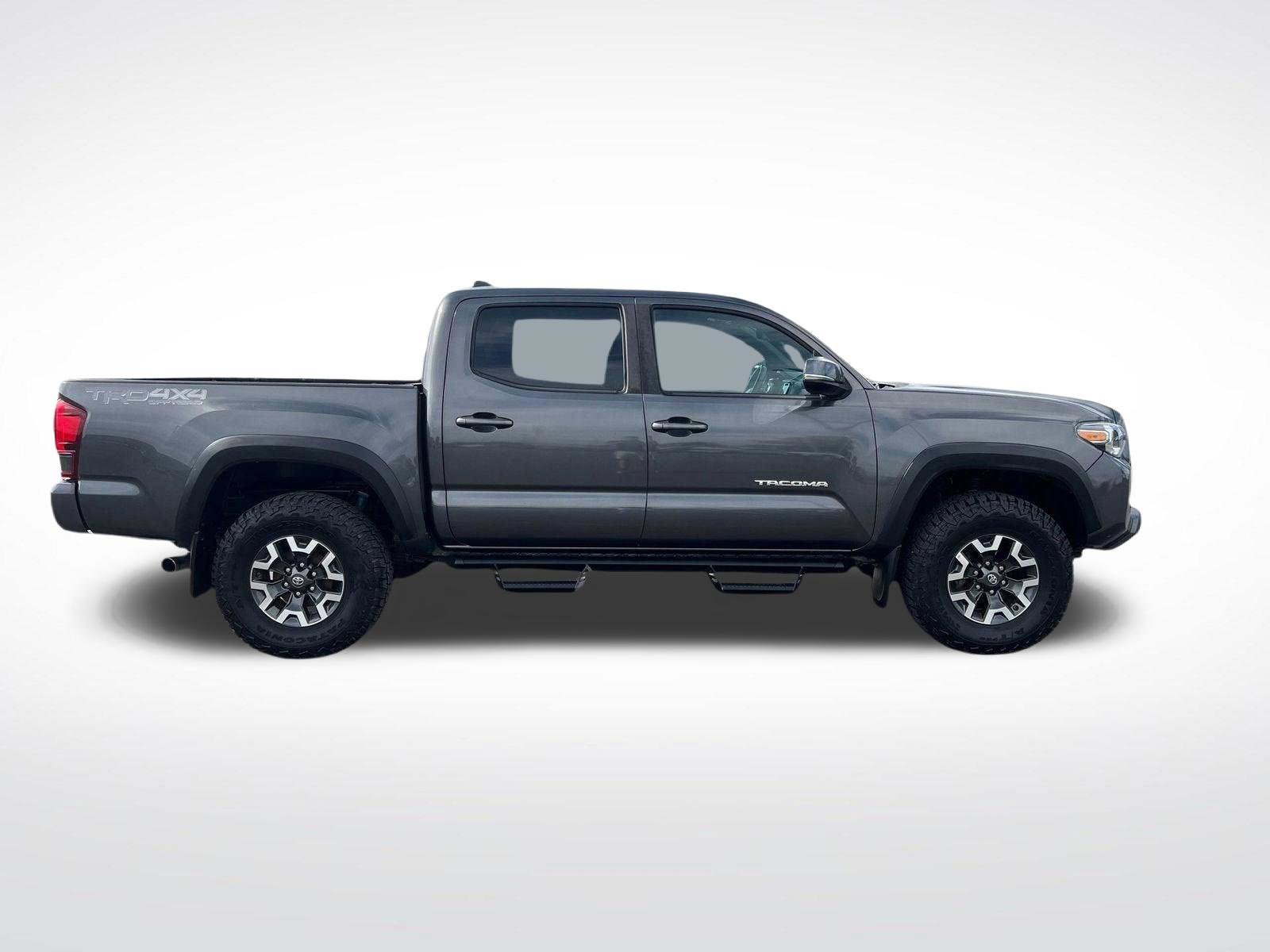 Used 2019 Toyota Tacoma TRD Off-Road AWD/4WD image 2