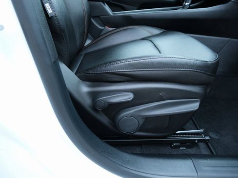 Used 2024 Jeep Compass Limited image 31