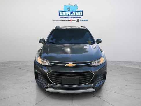 Used 2019 Chevrolet Trax LT w/ LPO, Cargo Package FWD image 8