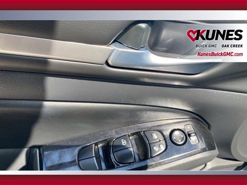 Used 2024 Nissan Altima 2.5 SR image 9