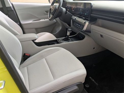 Certified 2024 Hyundai Kona SEL image 28