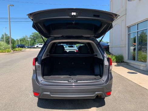 Used 2023 Subaru Forester Premium AWD/4WD image 8