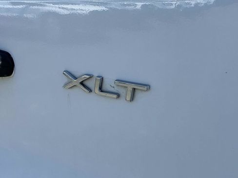 Used 2024 Ford Transit 350 XLT RWD image 17