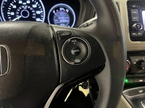 Used 2021 Honda HR-V LX image 28